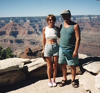 Doreen & Kelly at the Grand Canyon