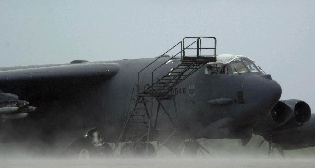 B-52 Maintenance Diego Garcia
