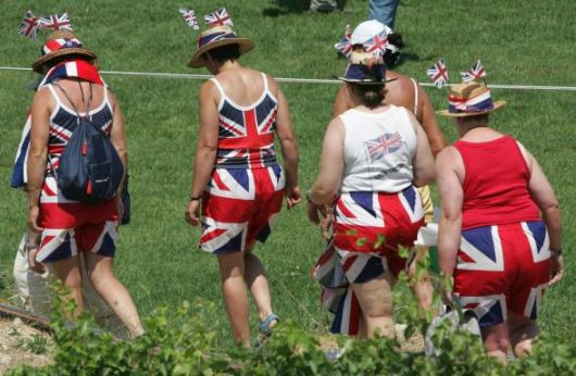 British Flag Girls - Oooo la
          la!