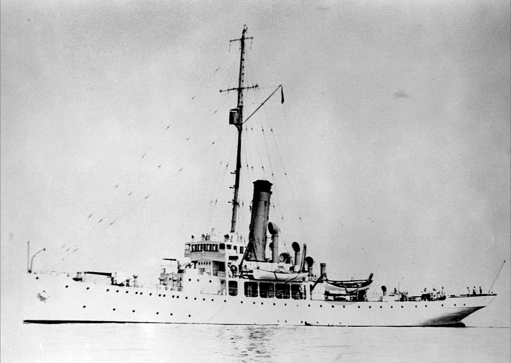 USS Mojave CG, 1939 a Tampa Class Coast Guard
                      Cutter