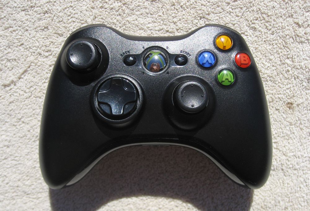 Amazon.co.jp: マイクロソフト ゲームコントローラー 有線/Xbox